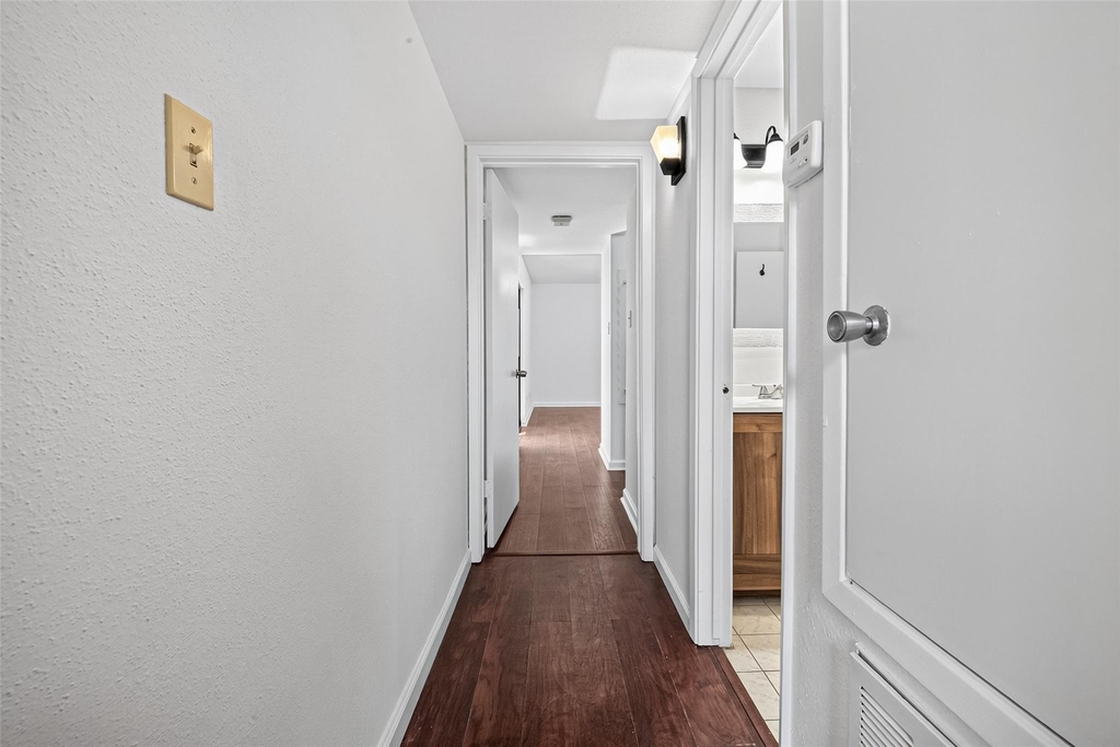 6401 Deihl Road - Photo 13