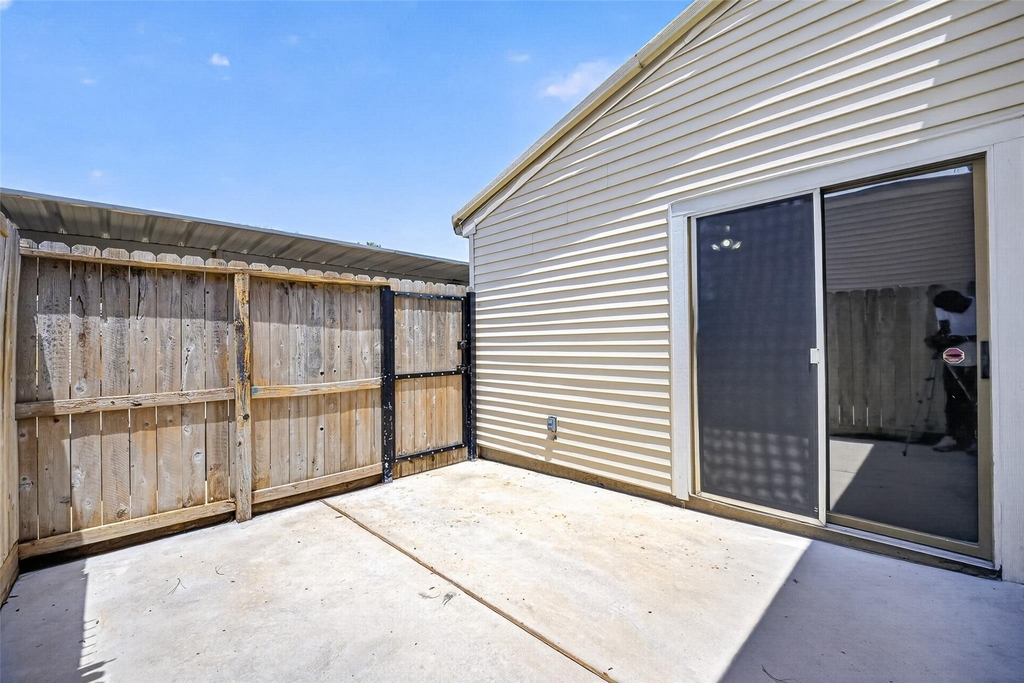 6401 Deihl Road - Photo 26