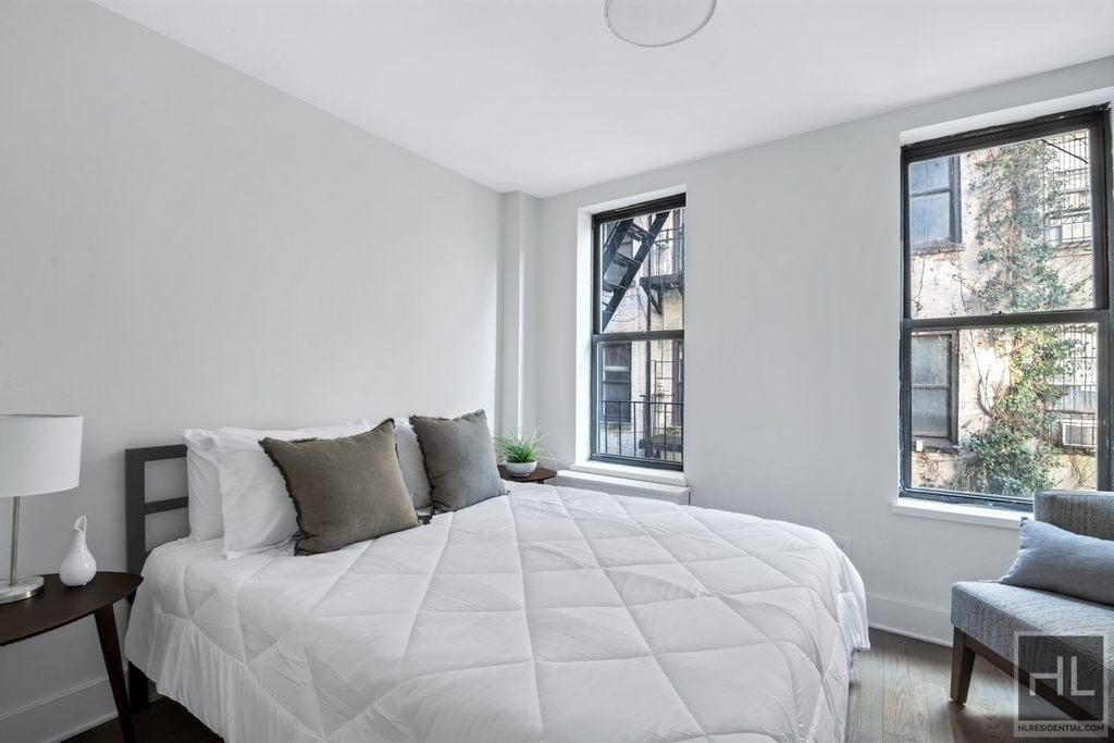 West 49 Street - Photo 0