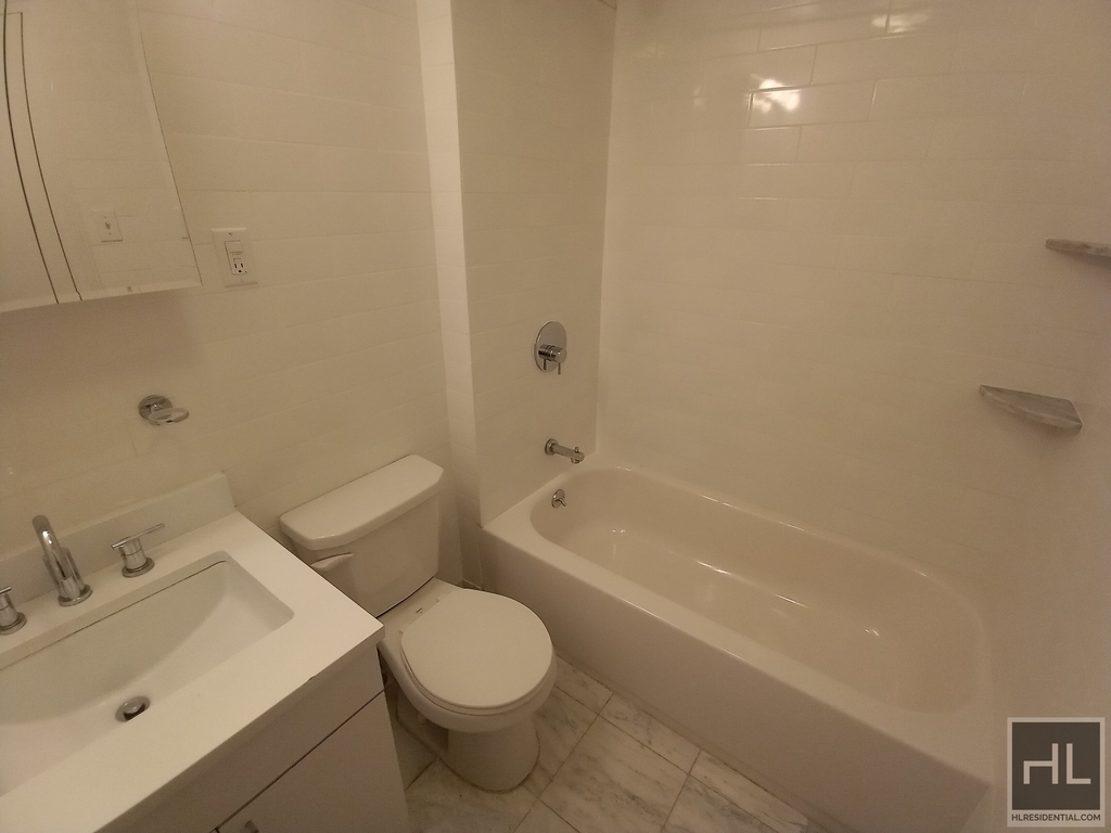 West 73rd Street - Photo 3
