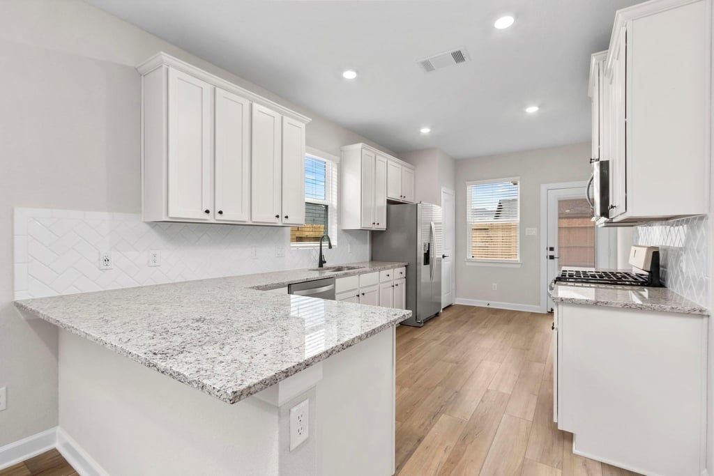 1026 Whispering Winds Drive - Photo 4