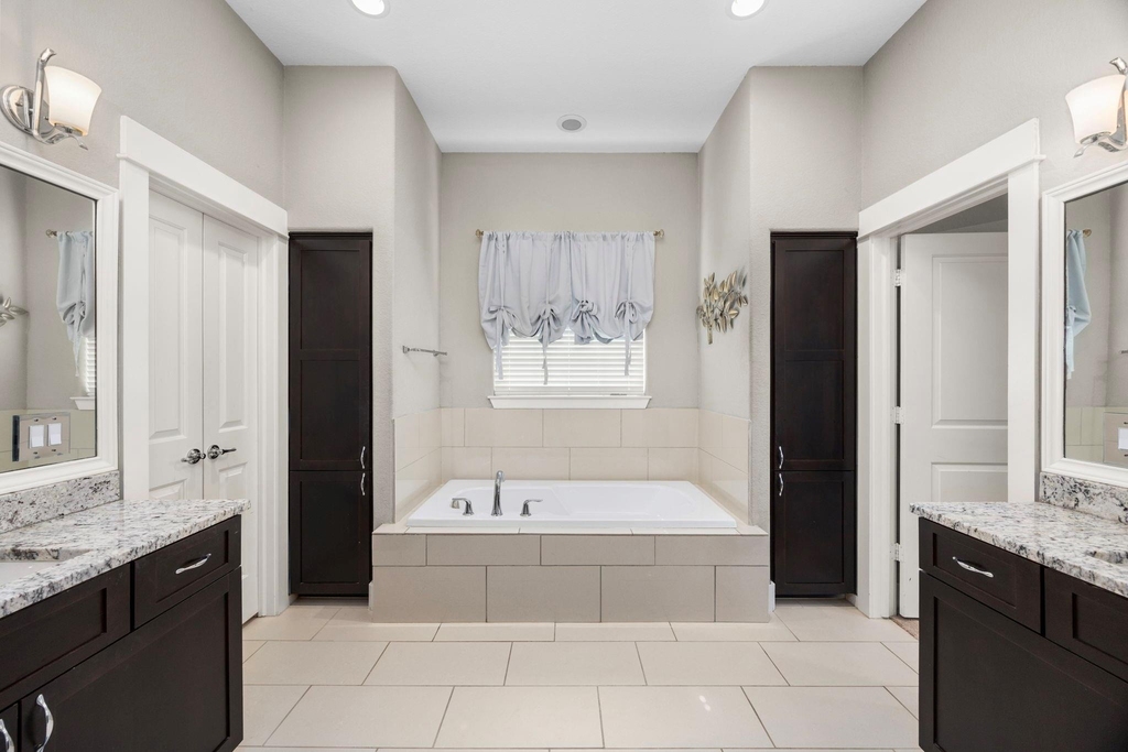 1314 W 21st Street - Photo 4