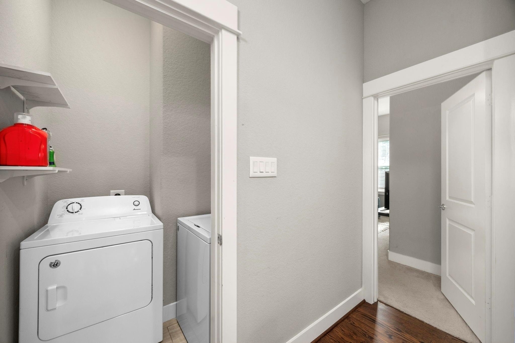 1314 W 21st Street - Photo 28