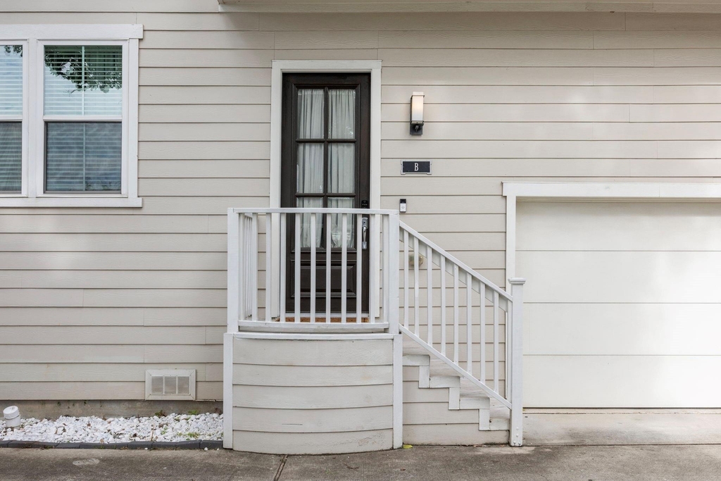 1314 W 21st Street - Photo 6