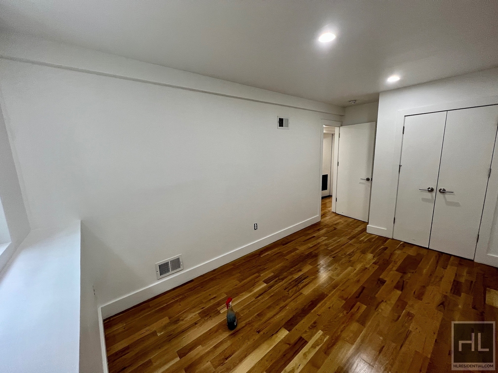 225 Mac Dougal Street - Photo 7