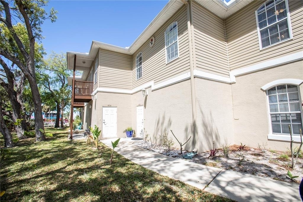4751 W Marine Parkway - Photo 0