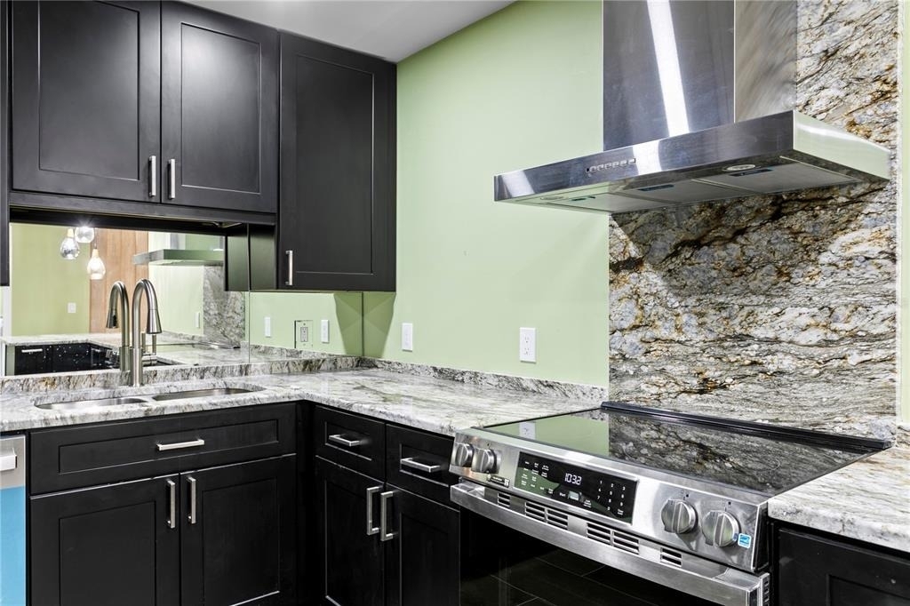 1 Beach Drive Se - Photo 6