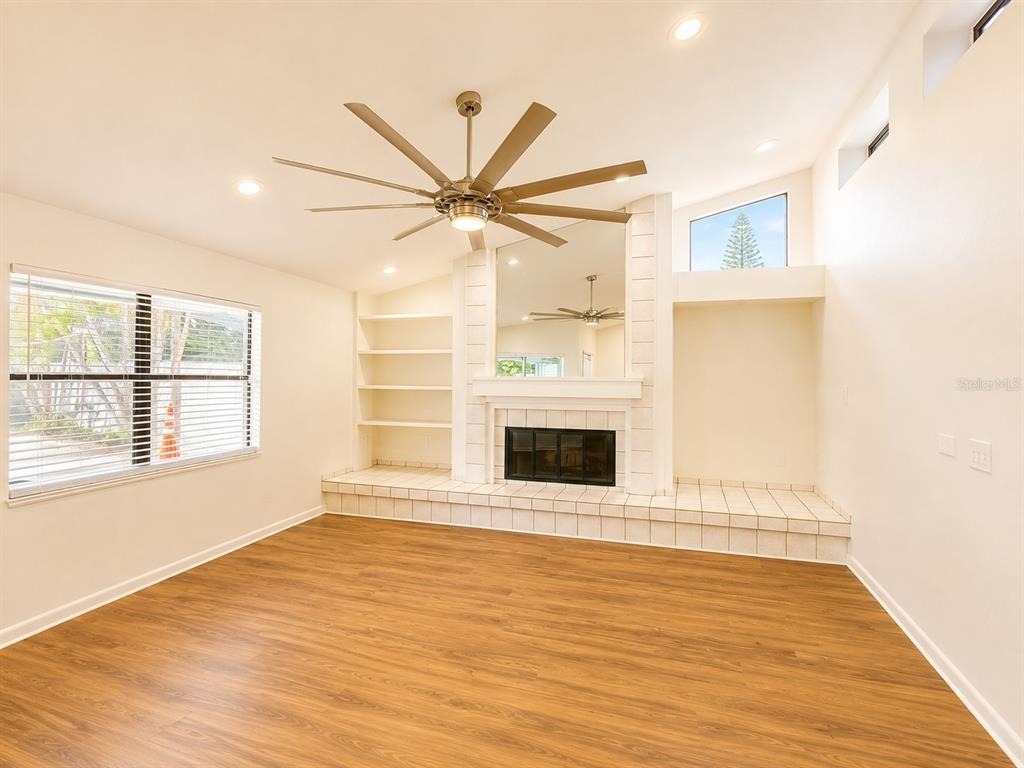 1915 W Orient Street - Photo 10