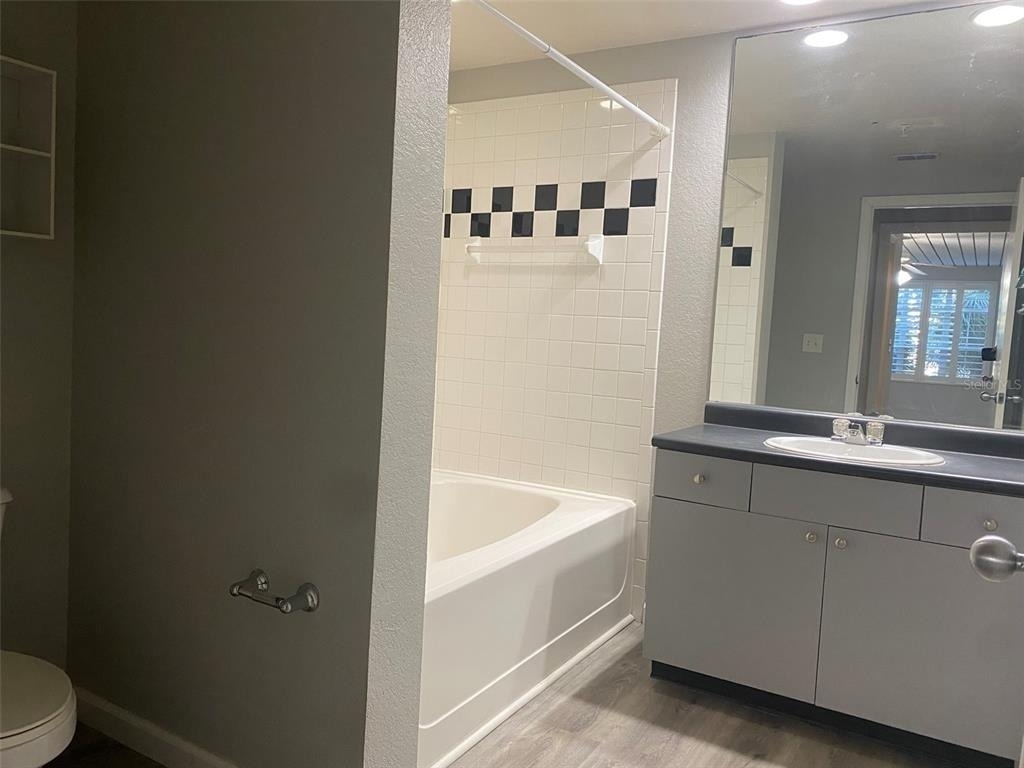520 S Armenia Avenue - Photo 5