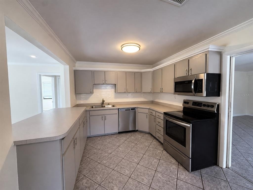 7301 N Dartmouth Avenue - Photo 5