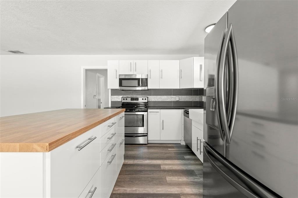 4510 68th Avenue N - Photo 7