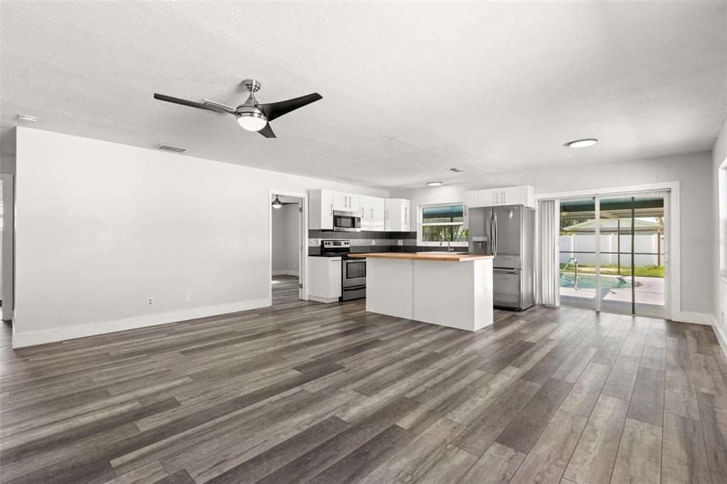 4510 68th Avenue N - Photo 5