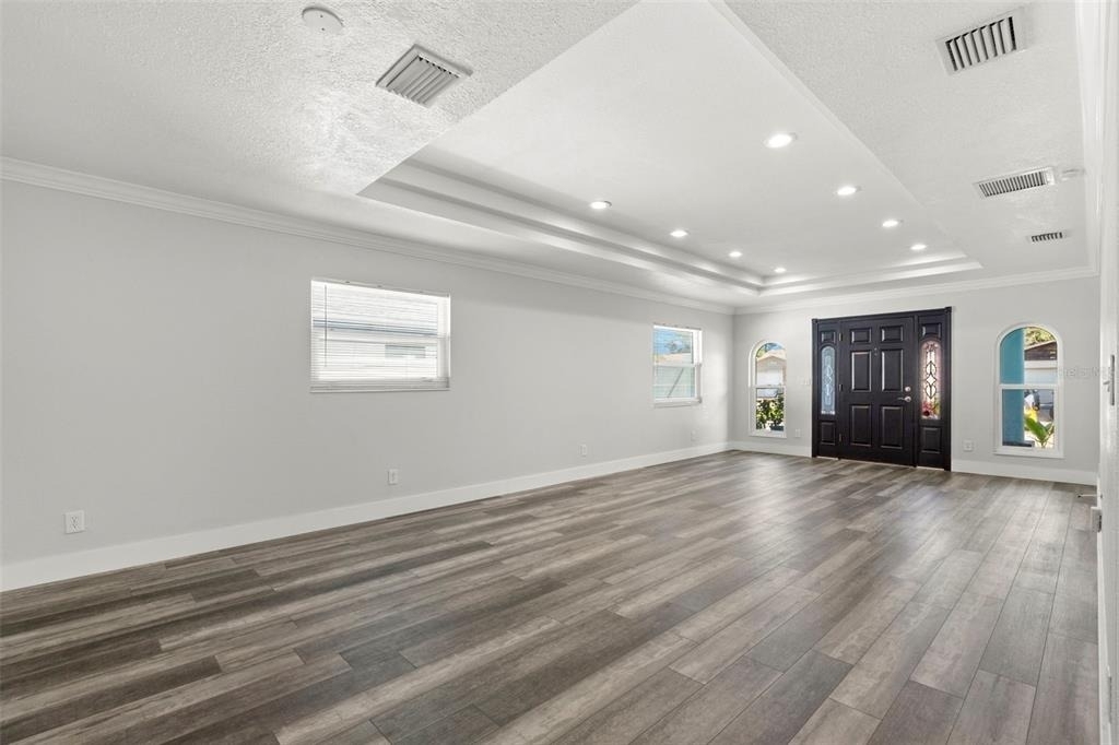 4510 68th Avenue N - Photo 2