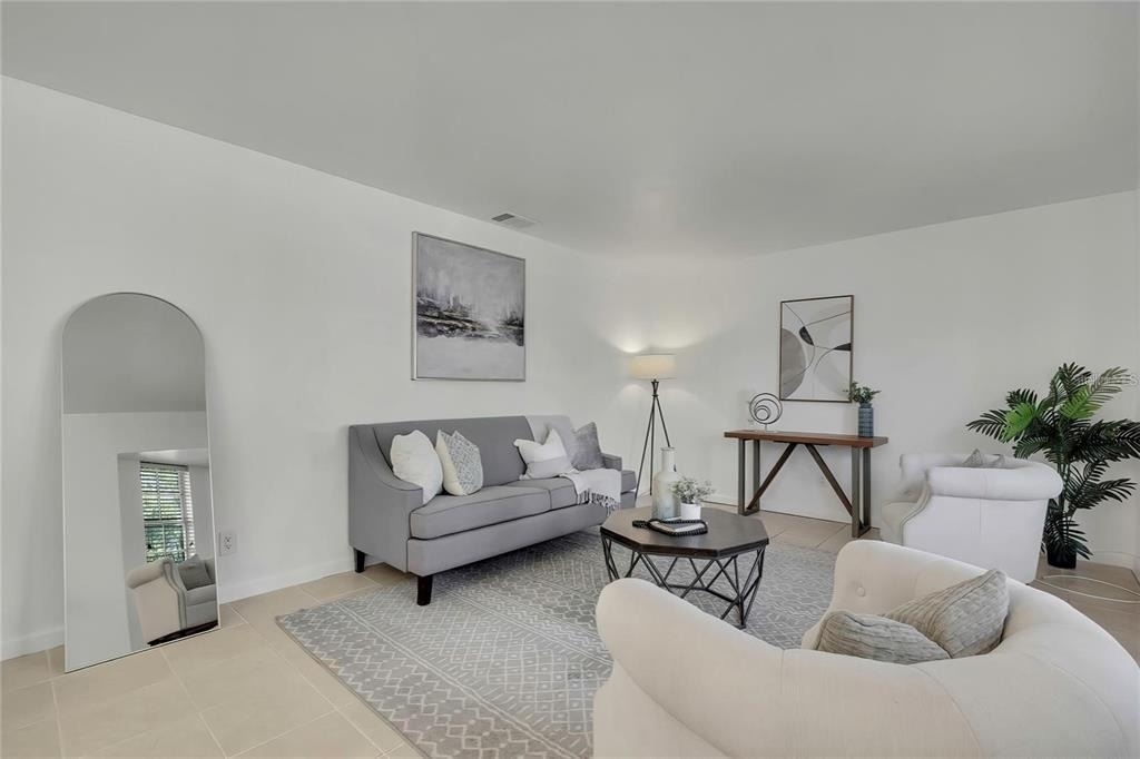 8424 Stillbrook Avenue - Photo 2