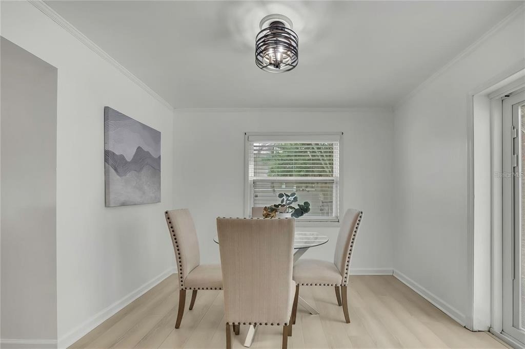 8424 Stillbrook Avenue - Photo 4
