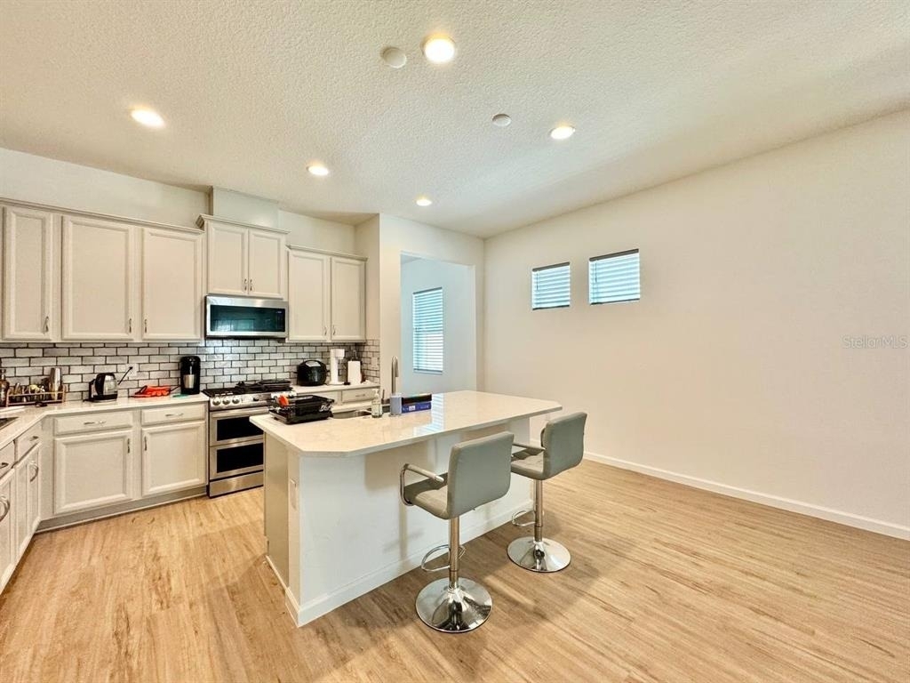 827 Winterside Drive - Photo 6