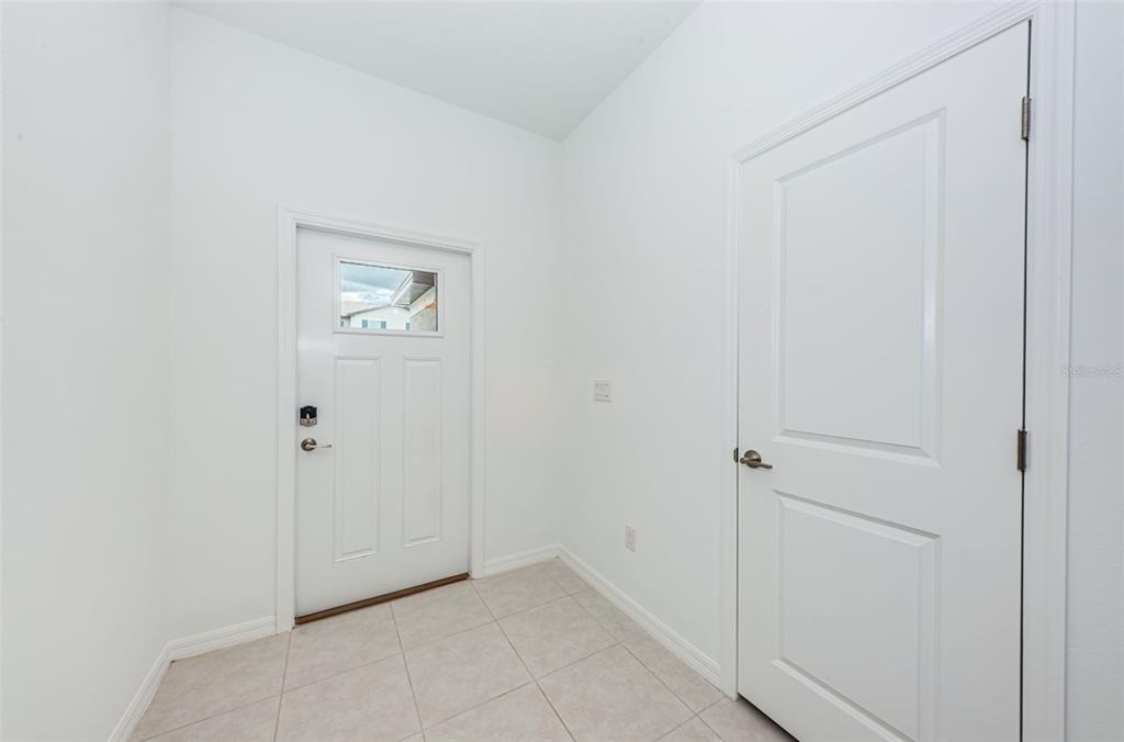 8327 Crescent Oaks Drive - Photo 5