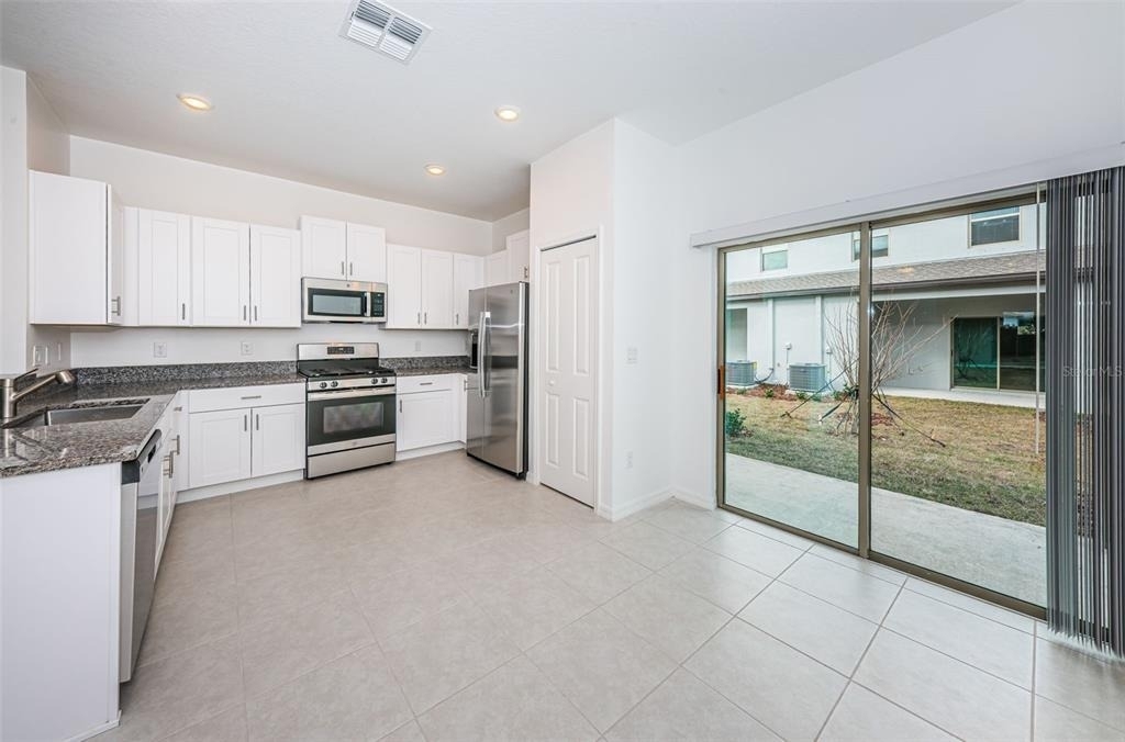 8327 Crescent Oaks Drive - Photo 18