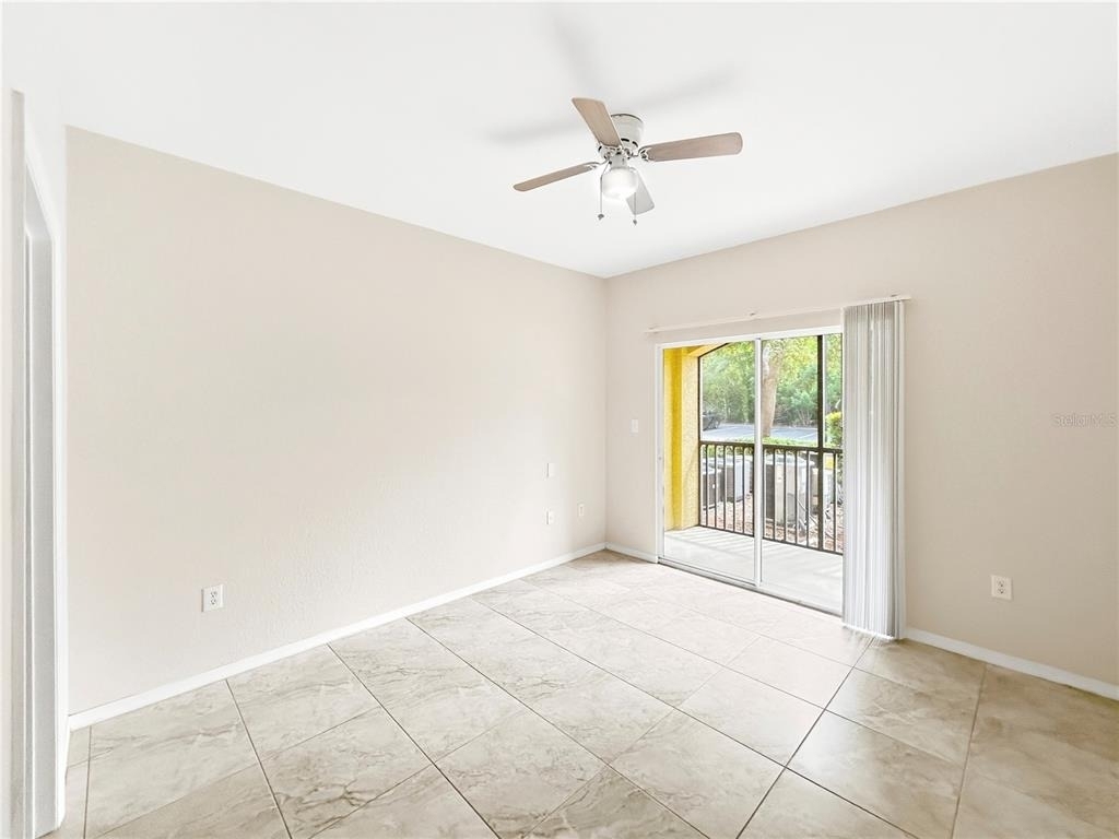 10205 Courtney Palms Boulevard - Photo 12