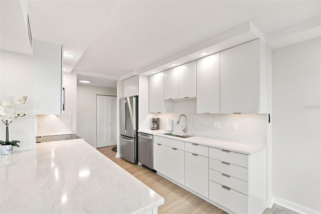 707 S Gulfstream Avenue - Photo 14