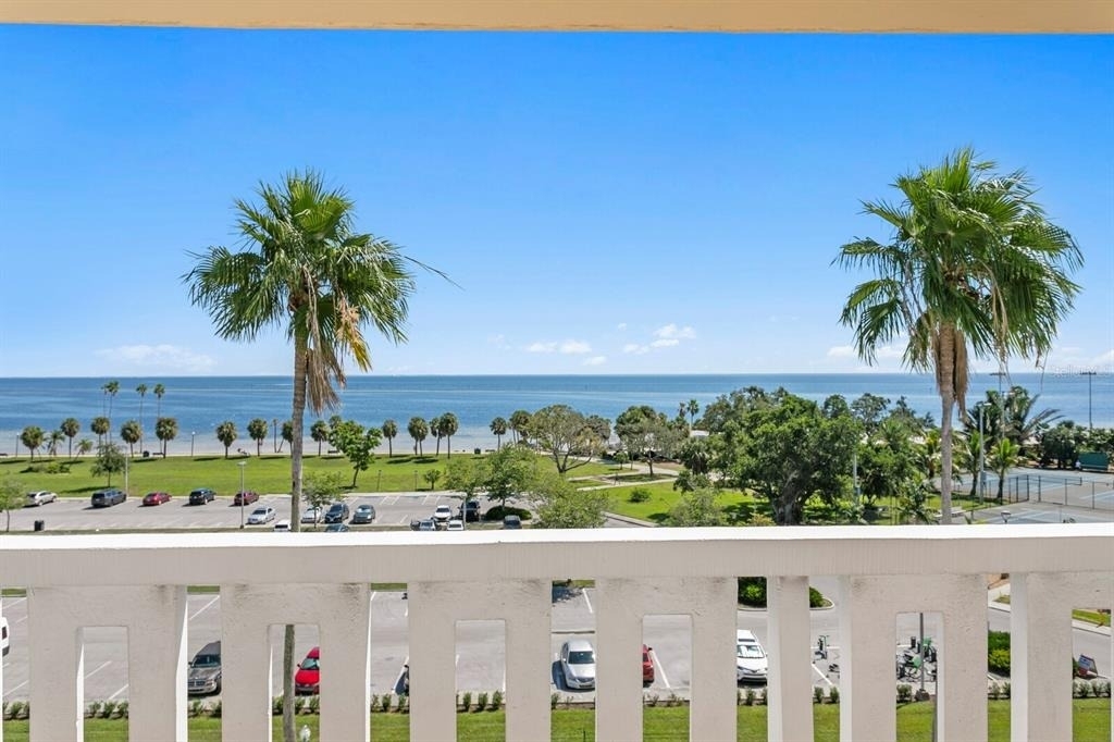 1200 N Shore Drive Ne - Photo 1