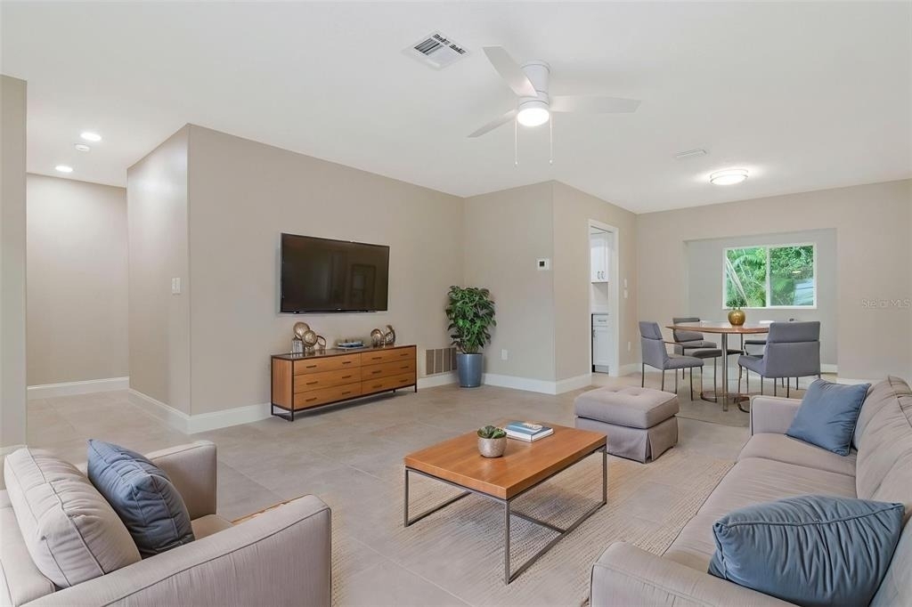 2958 Dundee Drive - Photo 4