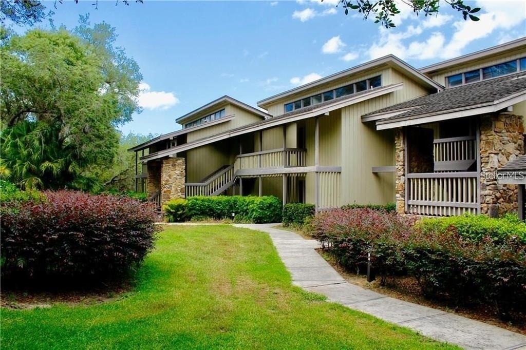 901 Tennis Way - Photo 0