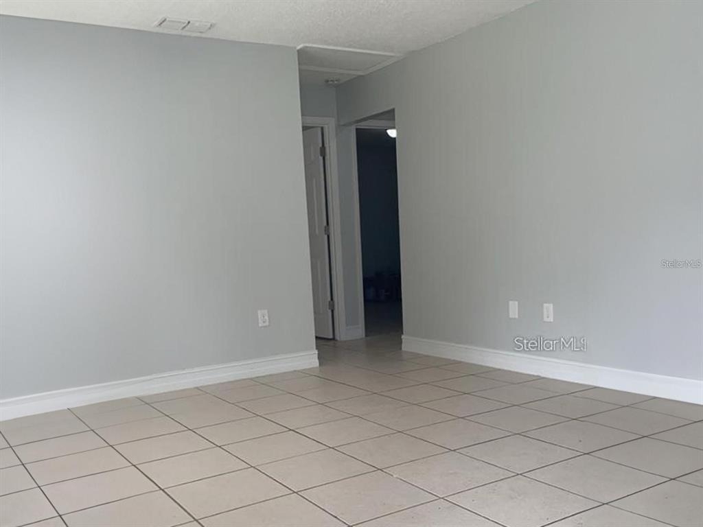 5805 N Daughtery Road - Photo 2