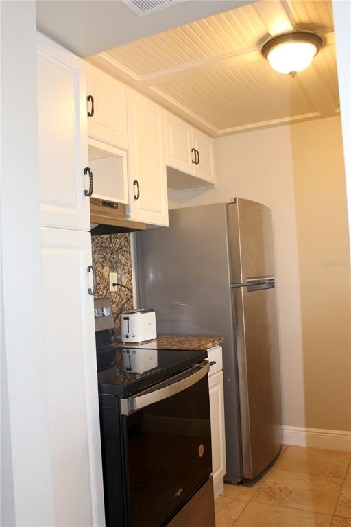 9101 Tudor Drive - Photo 9