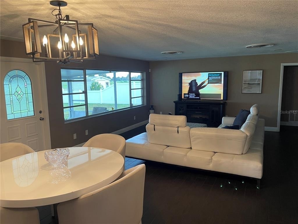 2101 Palm Boulevard - Photo 1