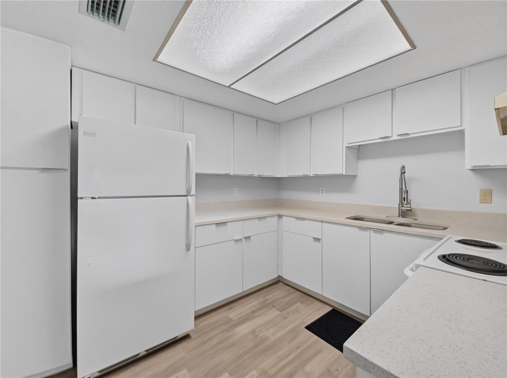600 Fairways Circle - Photo 7
