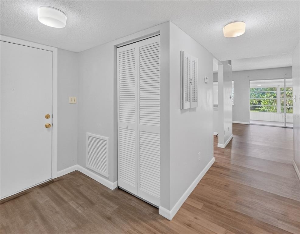 600 Fairways Circle - Photo 2
