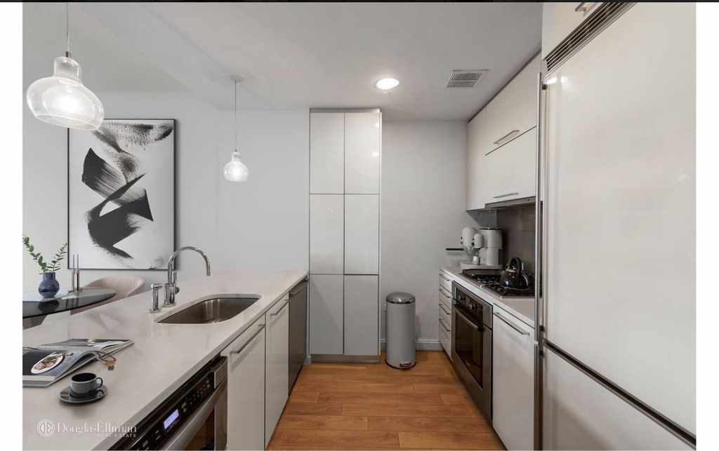 11-2 49th Avenue - Photo 1