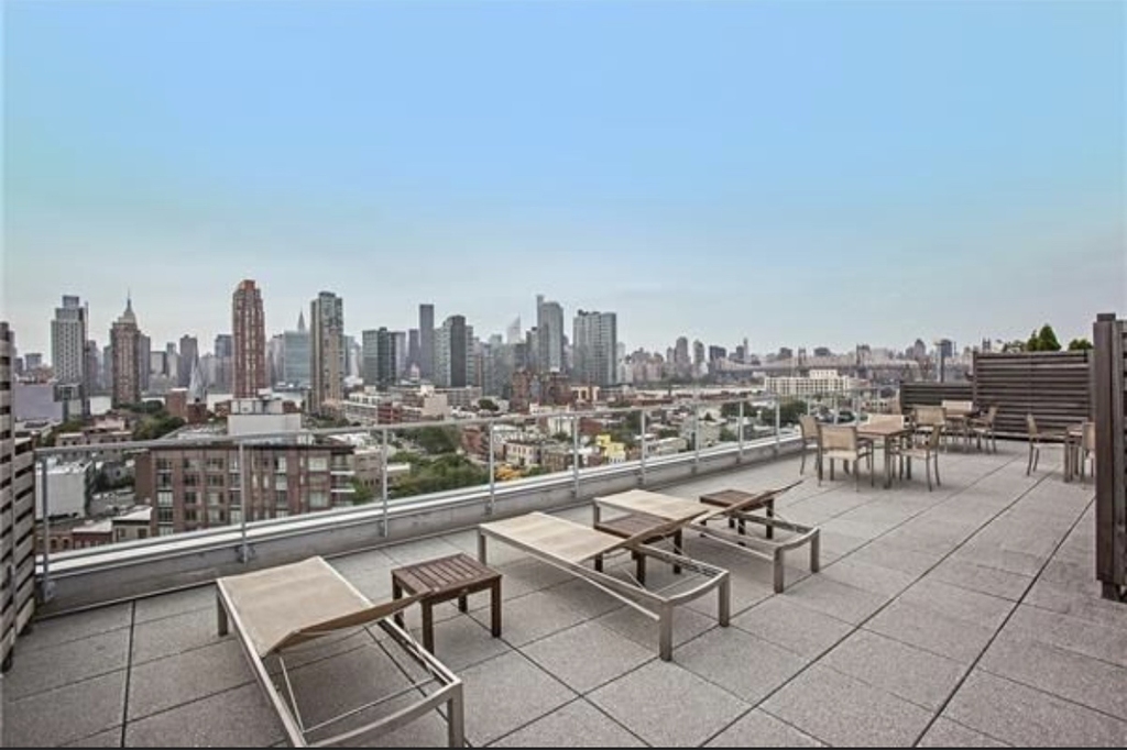 11-2 49th Avenue - Photo 5