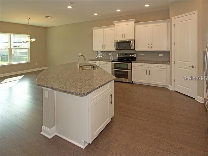 8712 Crescendo Avenue - Photo 5