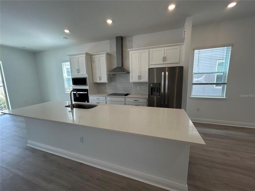 16902 Hamlin Oasis Loop - Photo 2