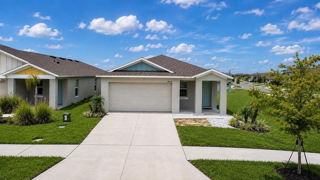 4904 Mainsail Street - Photo 0