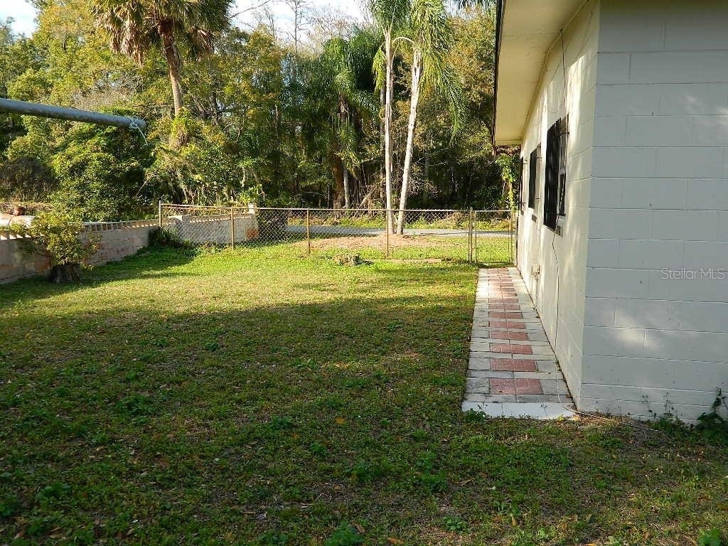 944 Kensington Drive - Photo 24