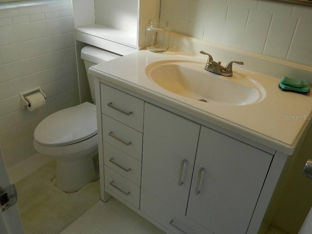 944 Kensington Drive - Photo 11