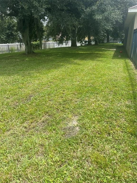375 Maudehelen Street - Photo 21