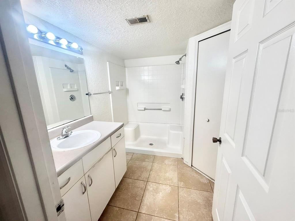 2201 Metropolitan Way - Photo 5