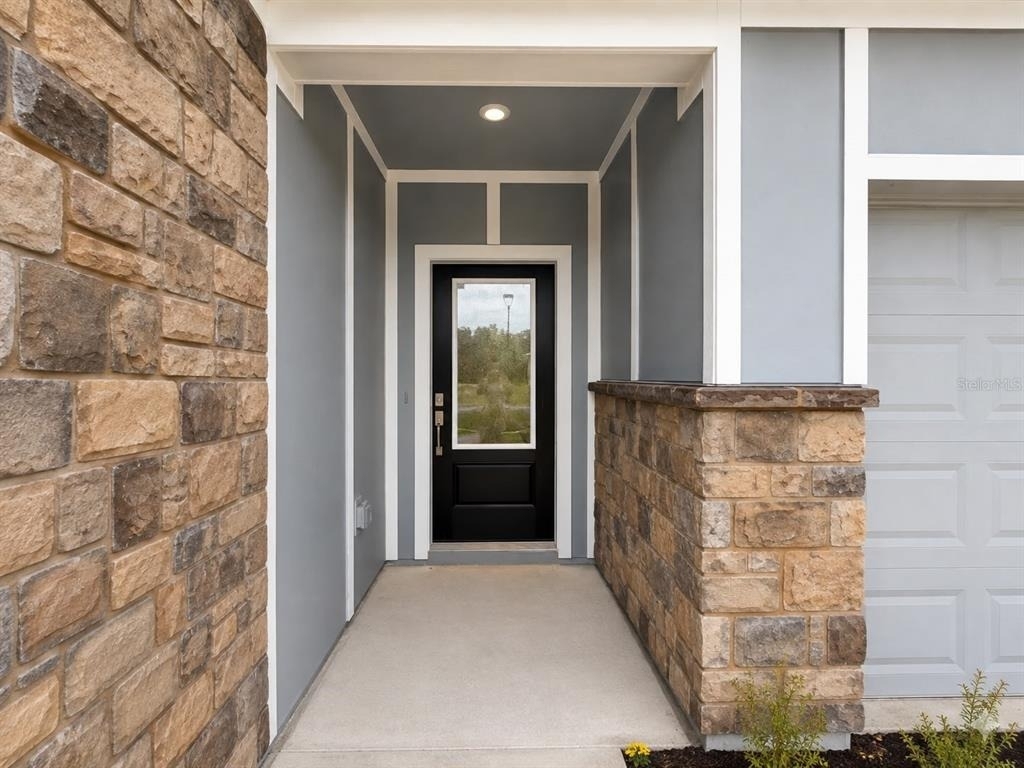 817 House Boulevard - Photo 1