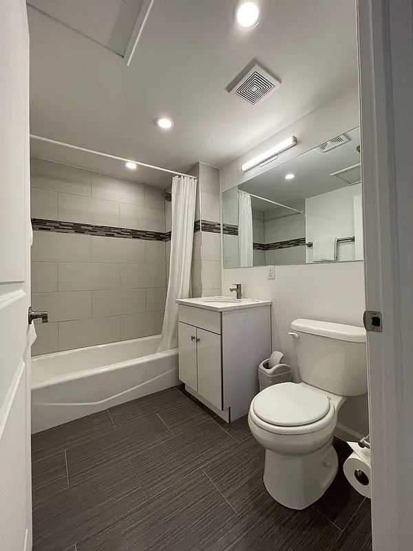West 53rd Street - Photo 7
