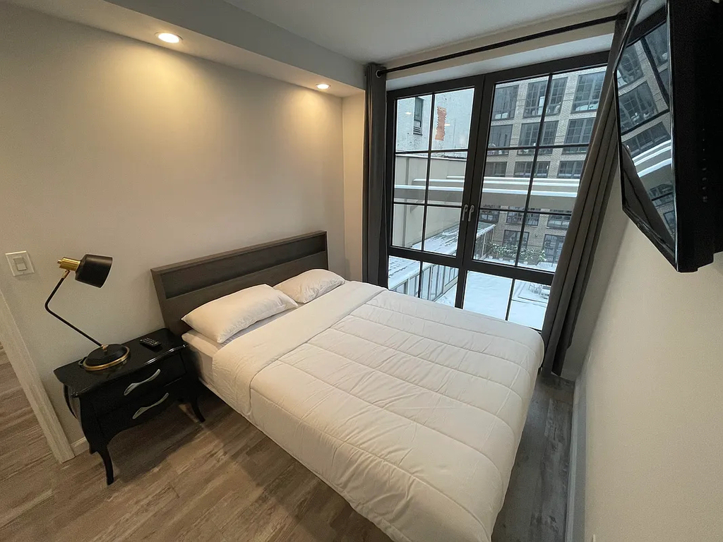 West 53rd Street - Photo 5