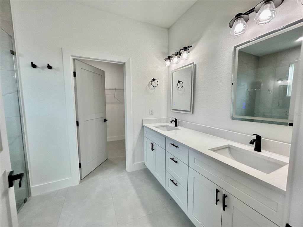 8181 Tecumseh Circle - Photo 16