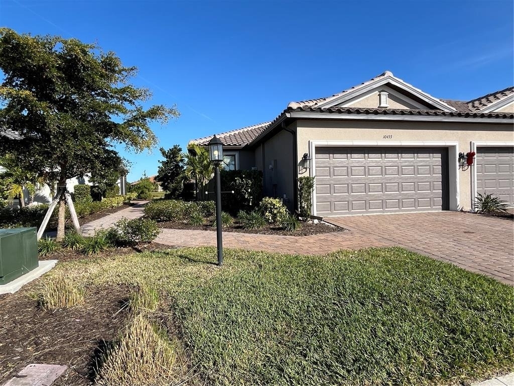 10433 Morning Mist Lane - Photo 8