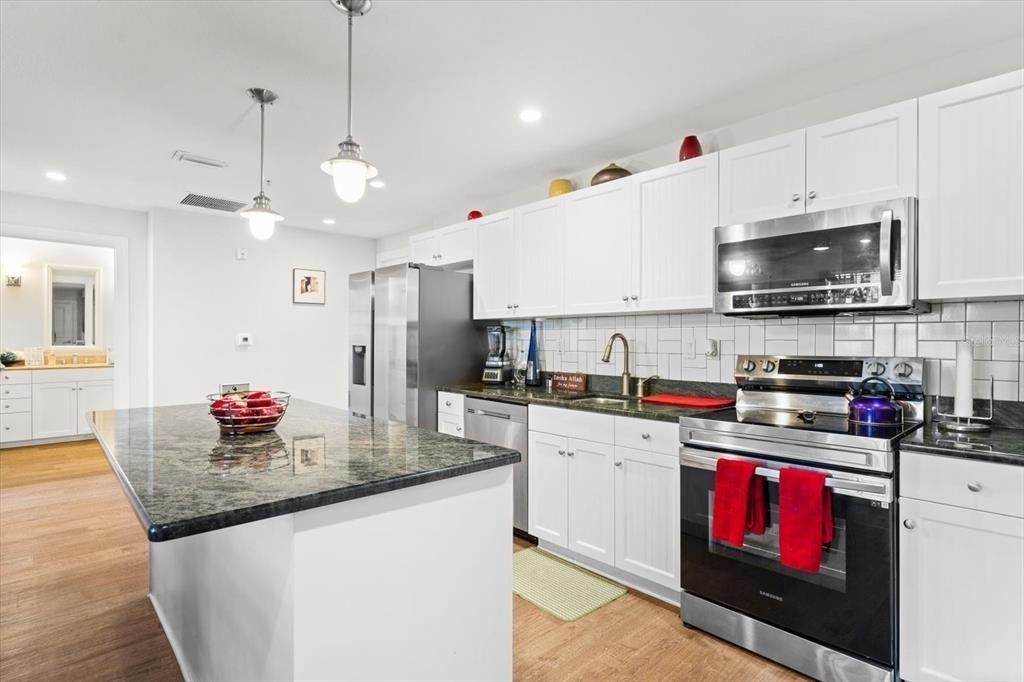 536 Bahia Beach Boulevard - Photo 4