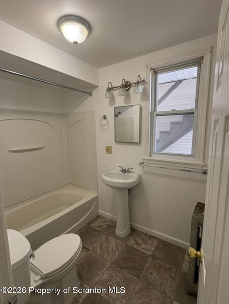 1635 Wyoming Avenue - Photo 5