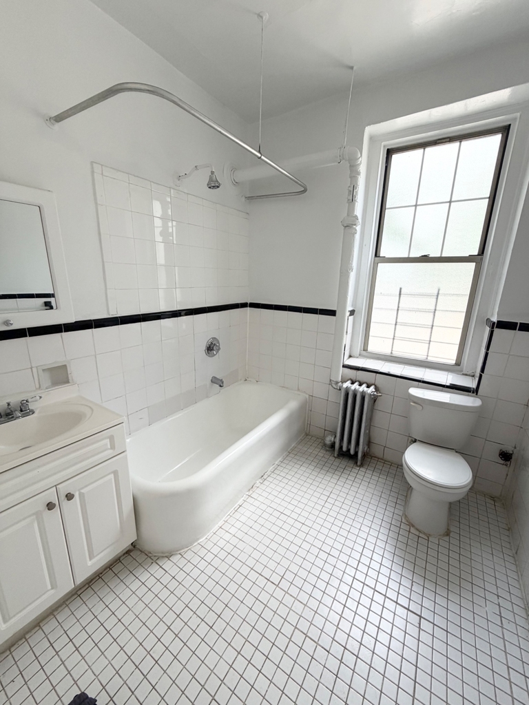 480 Warburtin ave  - Photo 4