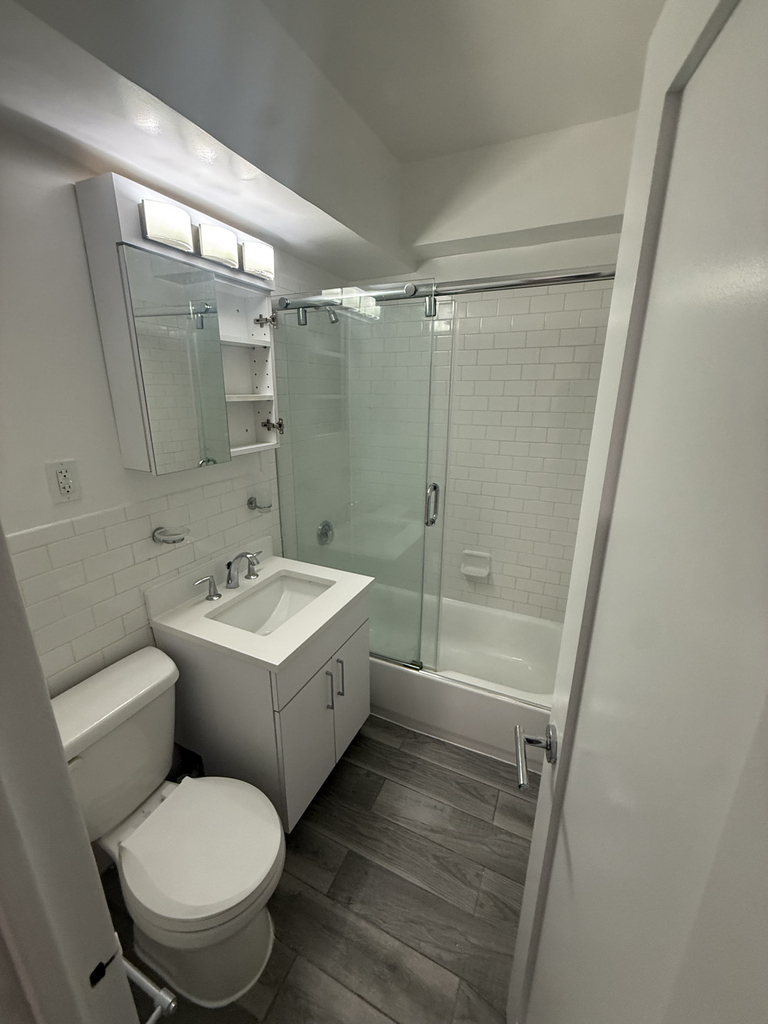 157 East 57th Street - Photo 6